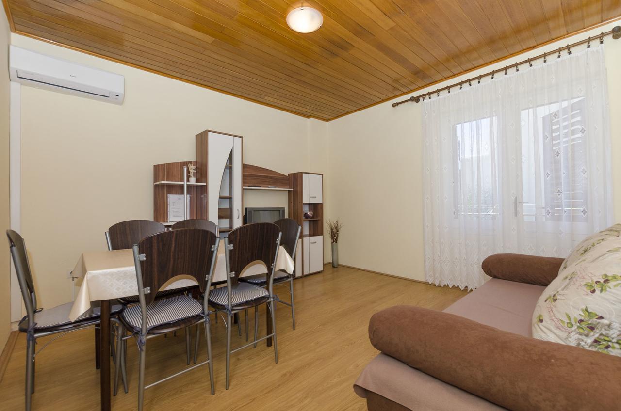Apartments Katica Primosten Ngoại thất bức ảnh