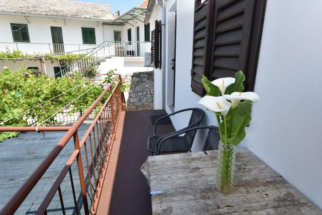 Apartments Katica Primosten Ngoại thất bức ảnh